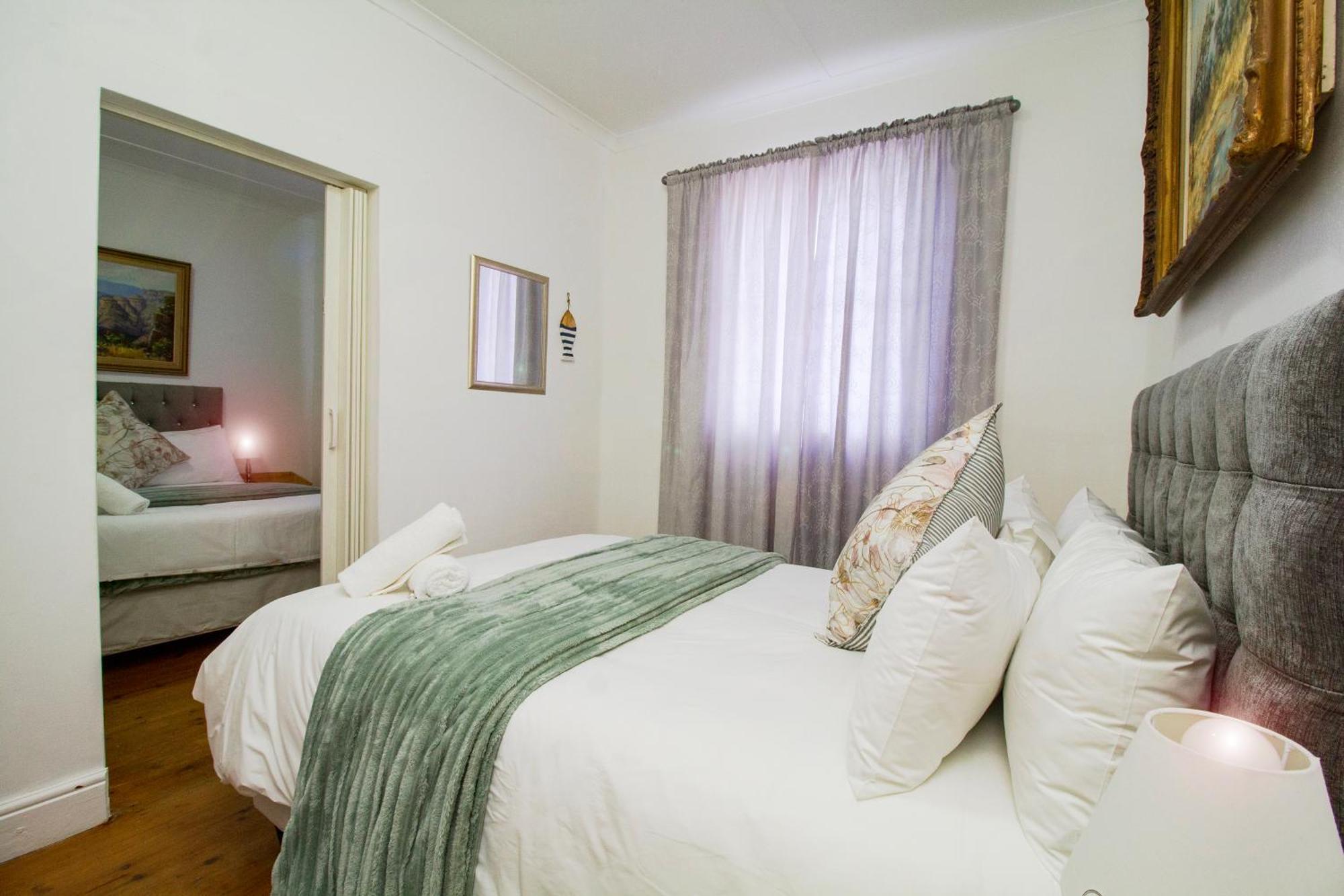 Hotel Schooner House à Gansbaai Extérieur photo